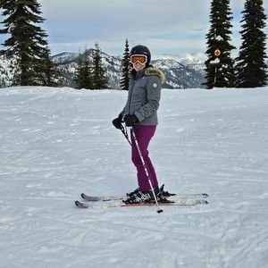 Meet your Posher, Laura